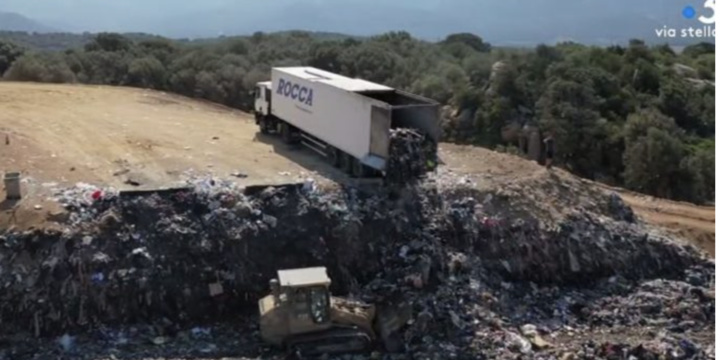 "Sustegnu pa’ Vighjaneddu" notre collectif solidaire "Sustegnu pa’ Vighjaneddu" notre collectif solidaire