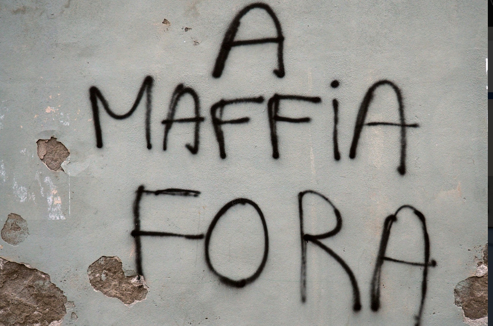 3000 personnes à la manifestation contre la mafia à Aiacciu 3000 personnes à la manifestation contre la mafia à Aiacciu